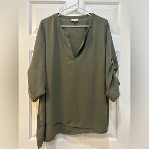 J. Jill Tiered Slant Hem Blouse Olive V-Neck Roll Tab Sleeve Women Size 2X